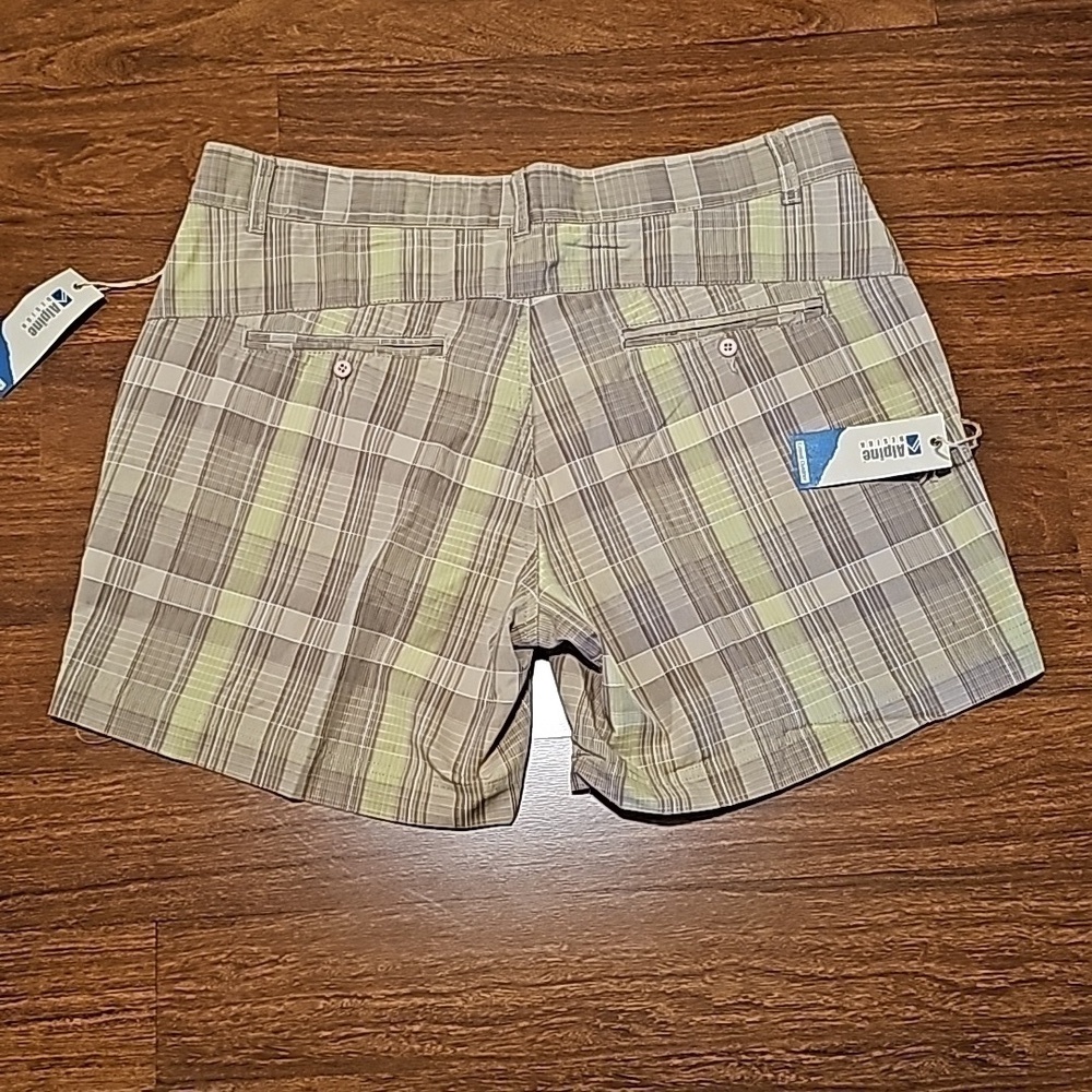 Alpine Design Women's Shorts Size 12 - Picture 7 of 7